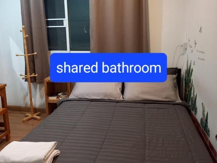 Happy Hostel Bangkok Exteriör bild