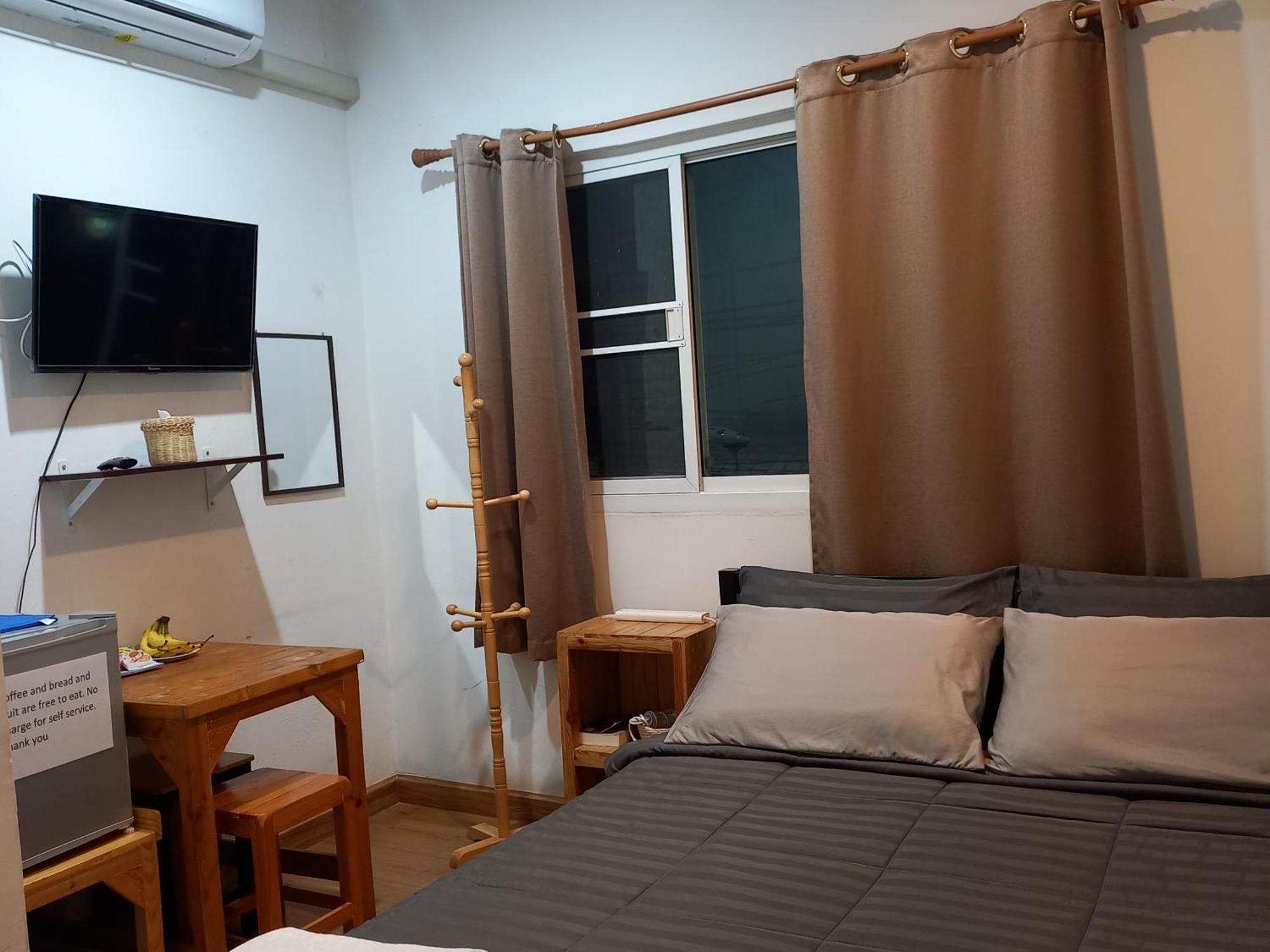 Happy Hostel Bangkok Exteriör bild