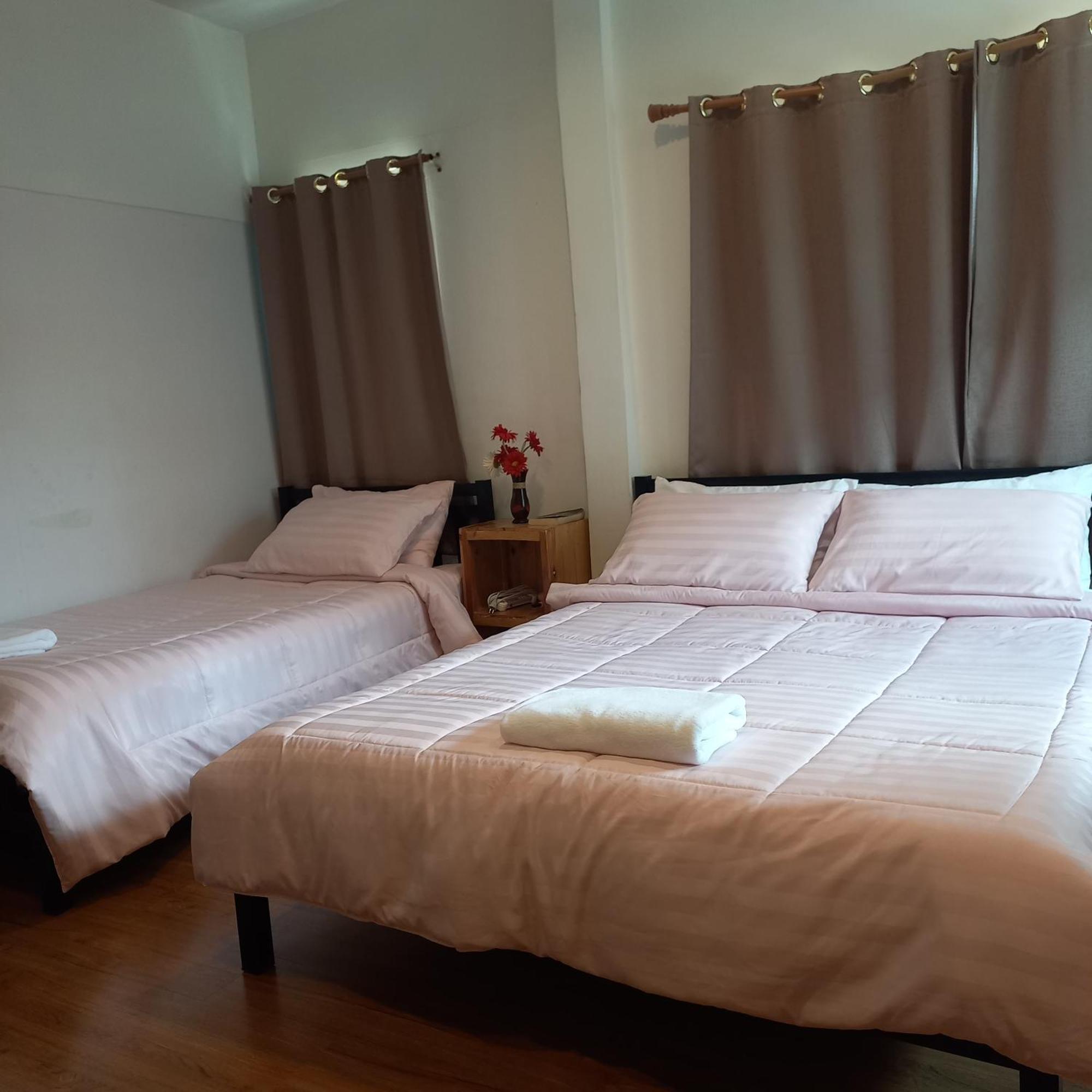 Happy Hostel Bangkok Rum bild