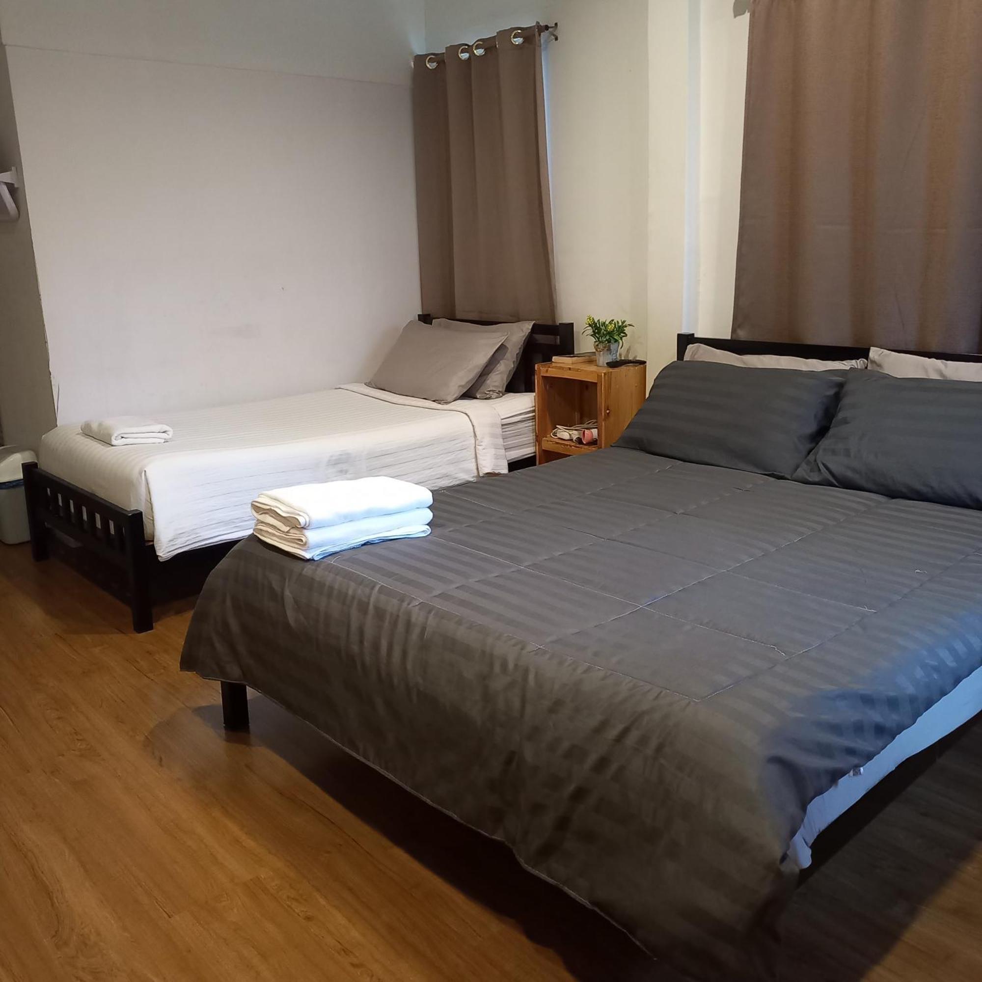 Happy Hostel Bangkok Rum bild